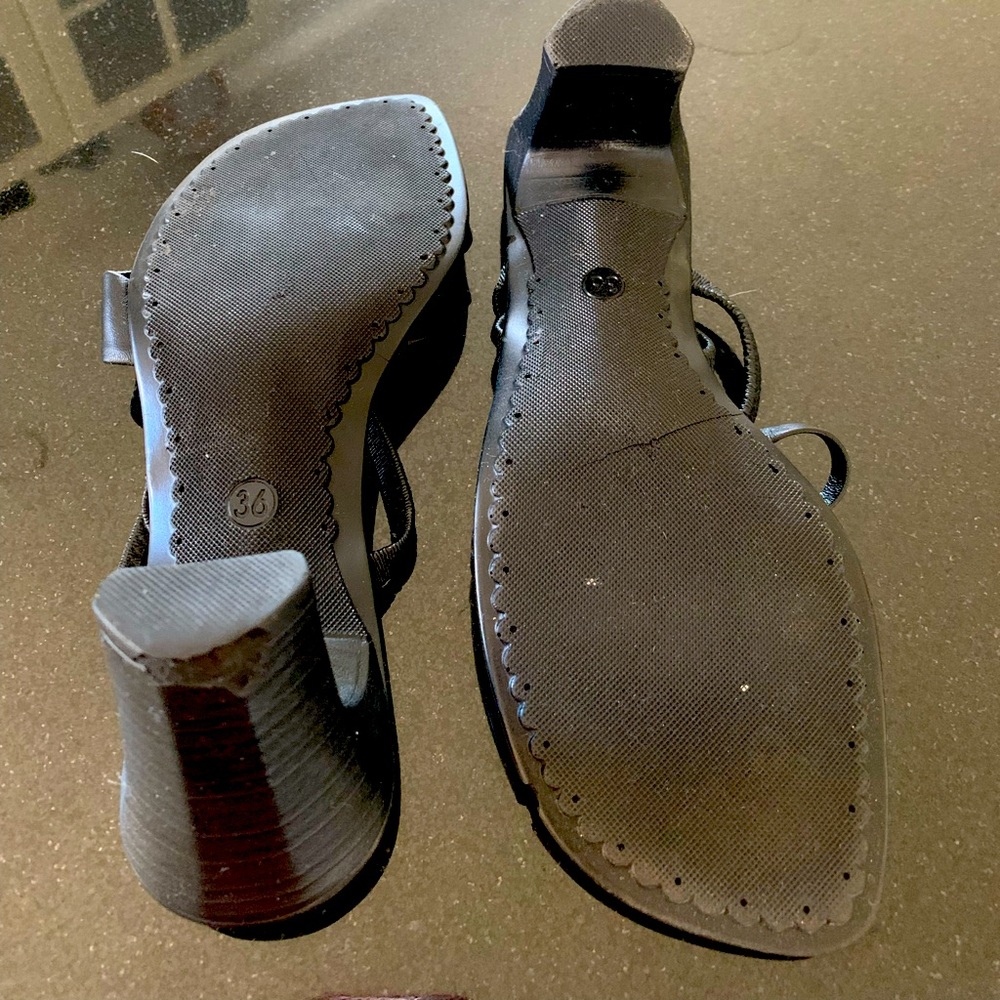 Black sandals